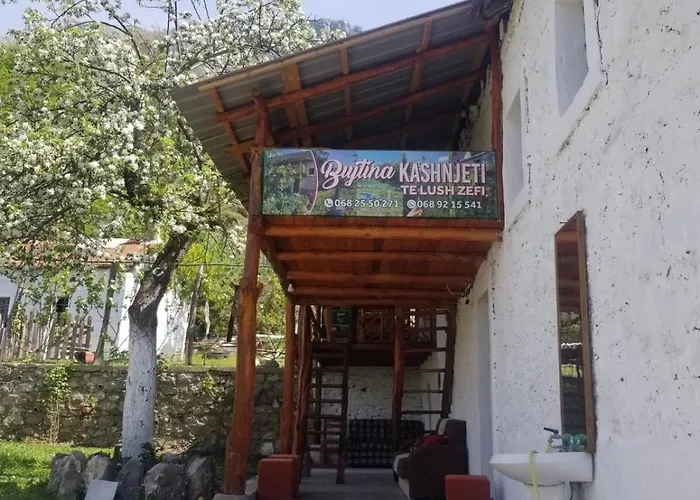 Bujtina Kashnjeti Te Lush Zefi Lodge *