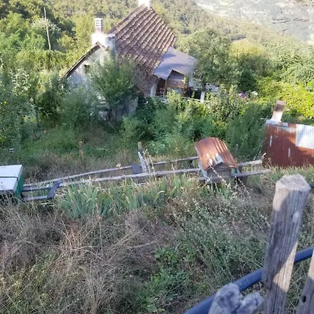 Lodge Bujtina Kashnjeti Te Lush Zefi